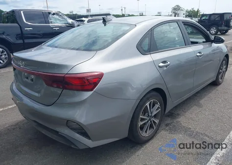 2024 Kia Forte Lxs из США, поврежденный, VIN 3KPF24AD8RE738503